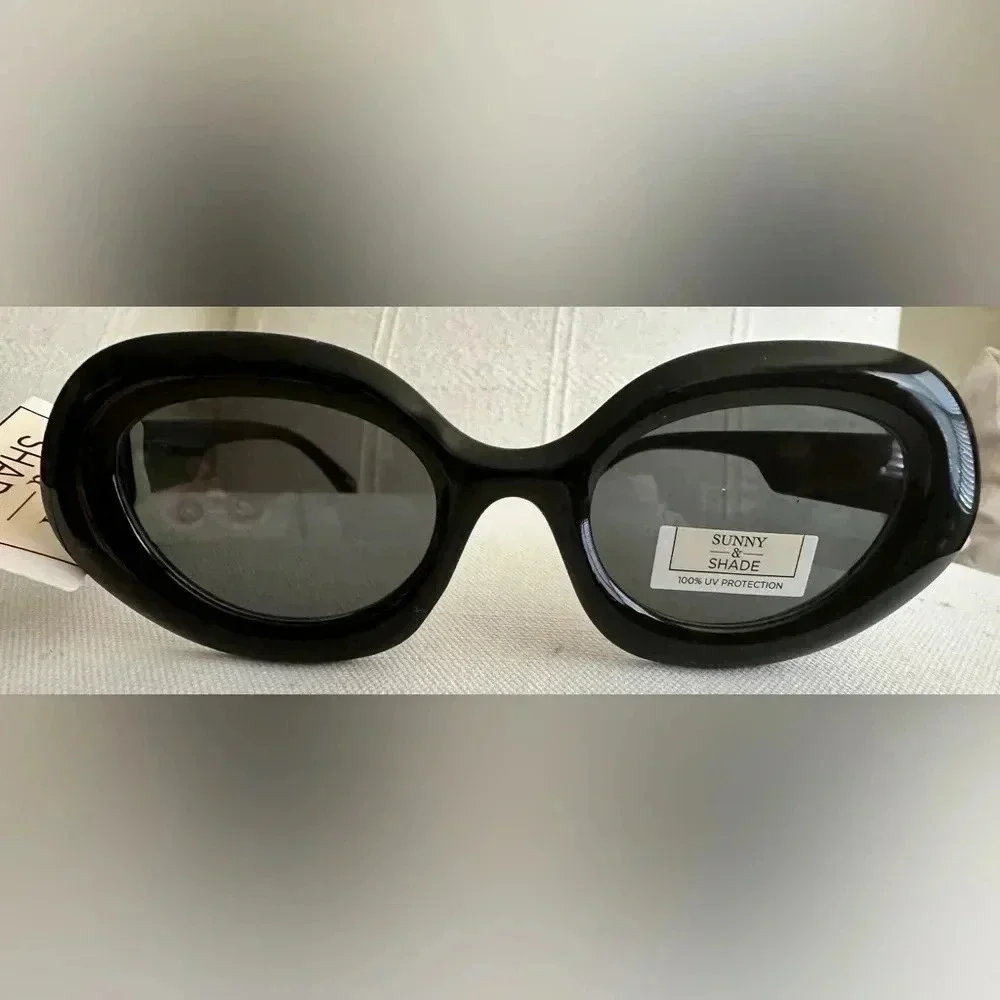 Sunny & Shade Sunglasses Retro Black Frame - NWT